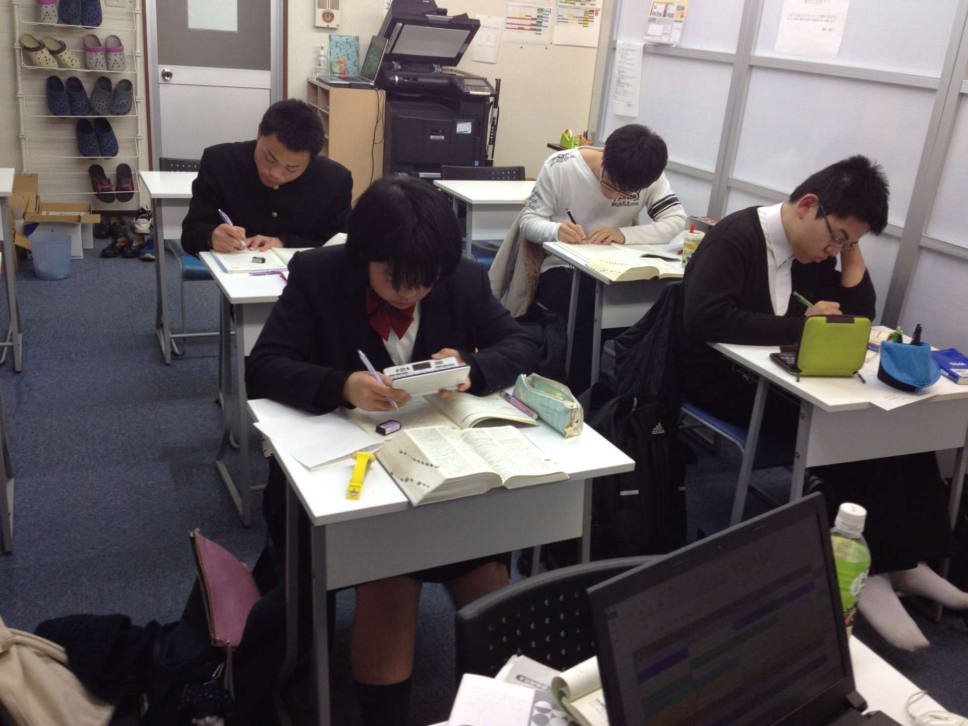 倉敷　塾　:中学生　一貫校　天城中のみの編成クラスもあります。